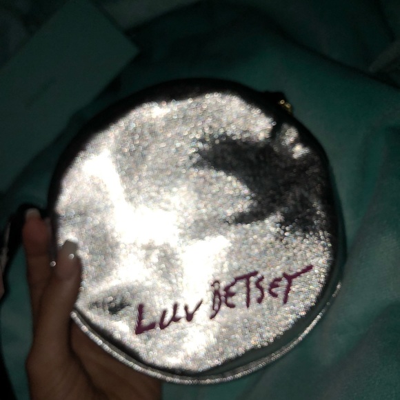 Betsy Johnson Coin Purse w Tags - Picture 2 of 6